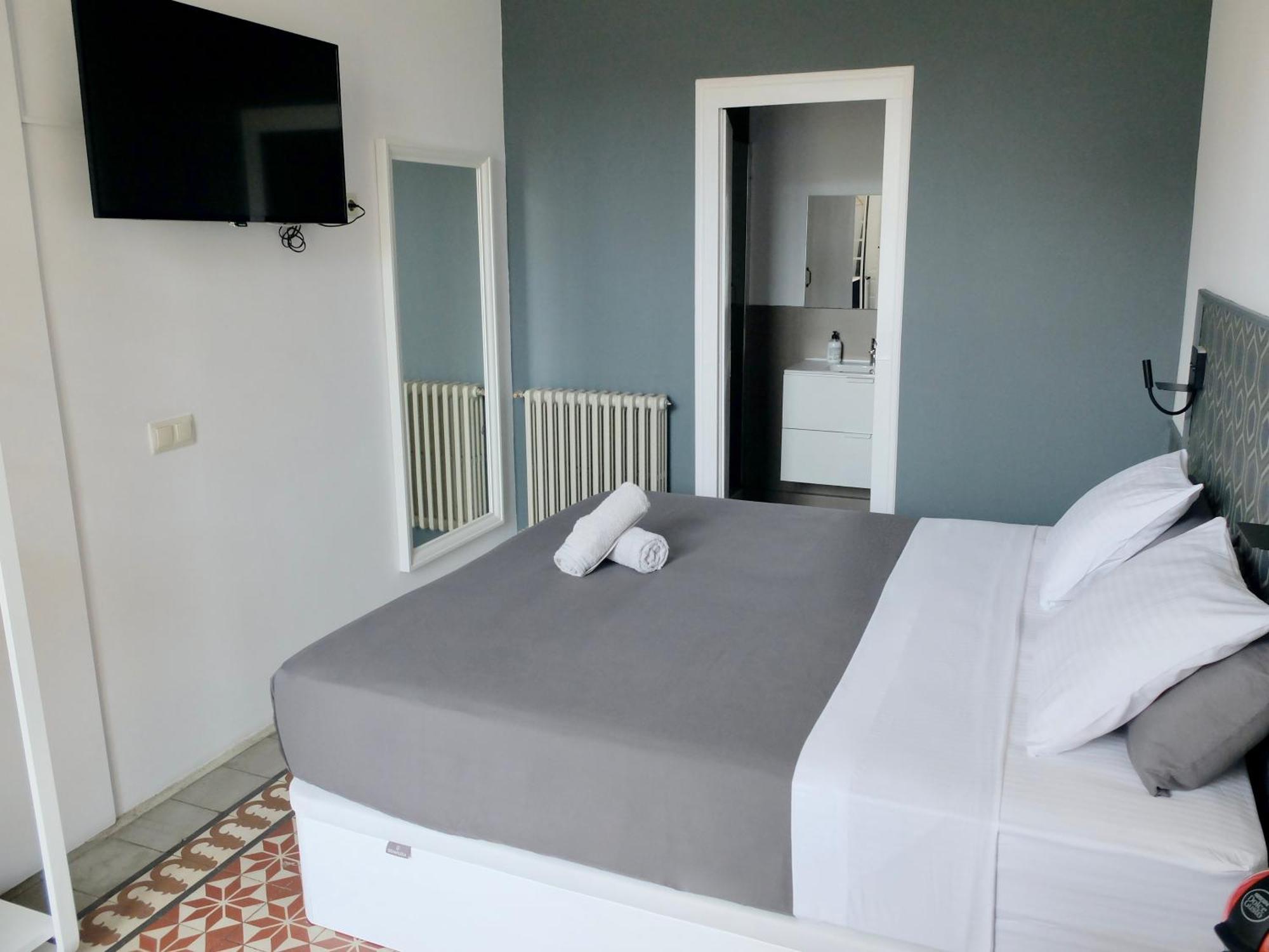 Hostel Fabrizzio'S Petit Barcelona Zewnętrze zdjęcie