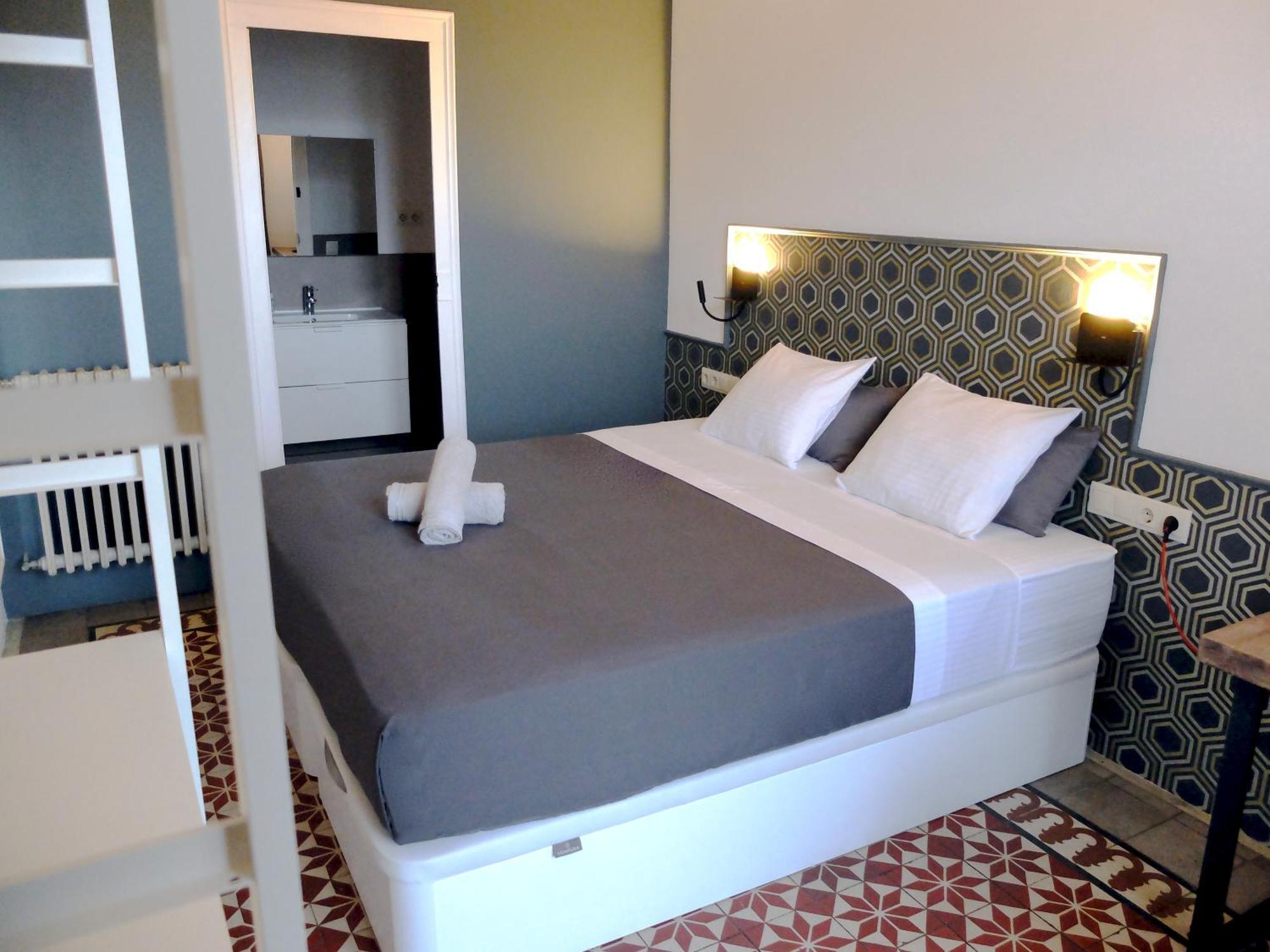 Hostel Fabrizzio'S Petit Barcelona Zewnętrze zdjęcie