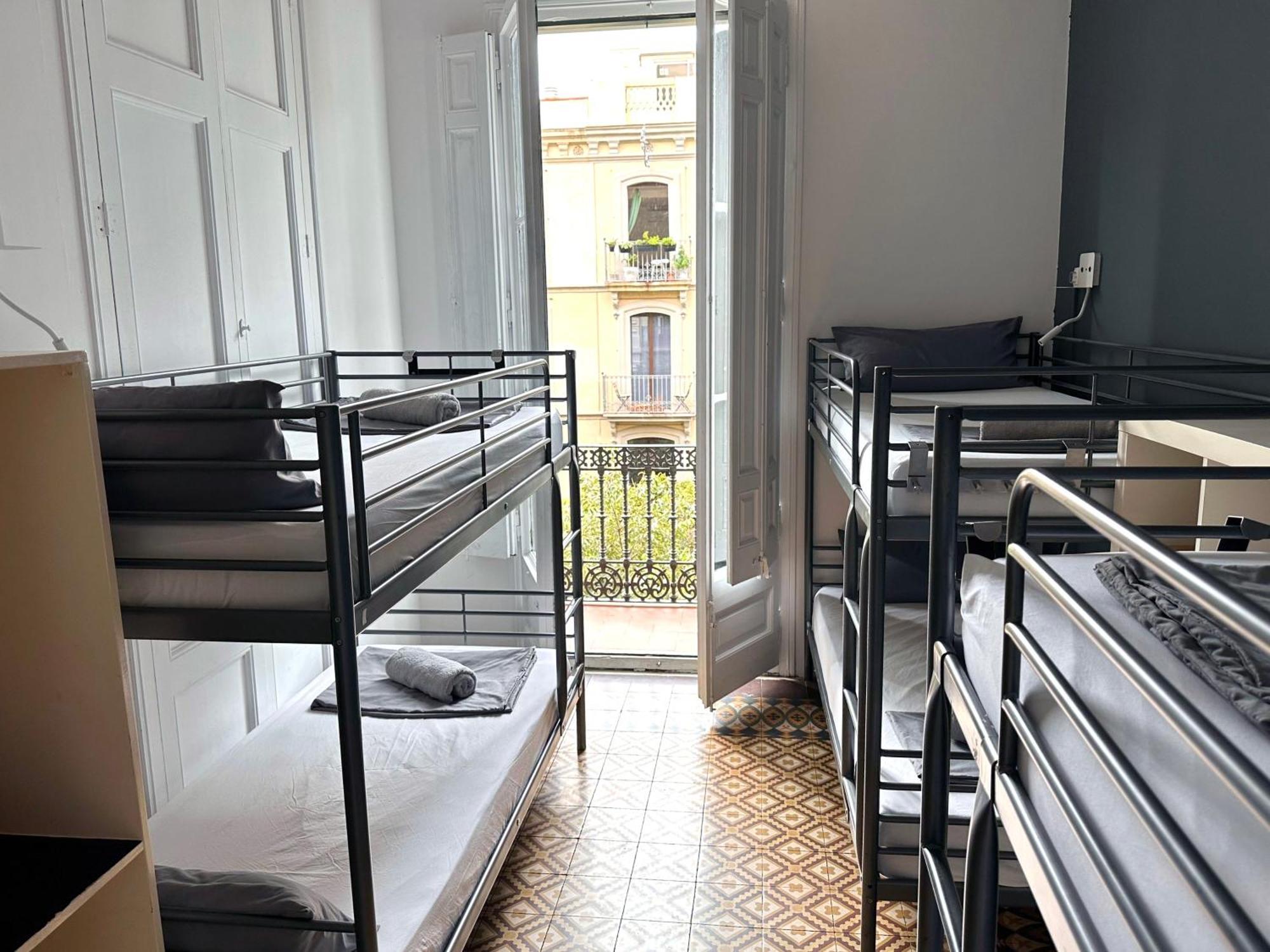 Hostel Fabrizzio'S Petit Barcelona Zewnętrze zdjęcie